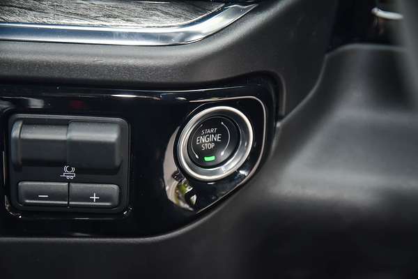 2025 Chevrolet Silverado 1500 LTZ Premium W/Tech Pack T1 4X4