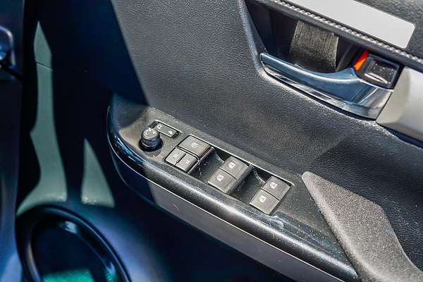 2019 Toyota Hilux SR5 GUN126R 4X4