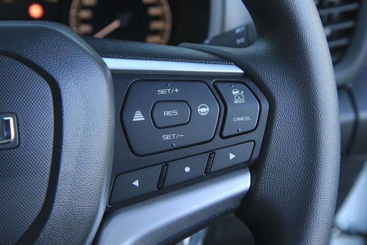 2025 Isuzu D-MAX SX High Ride Rear Wheel Drive