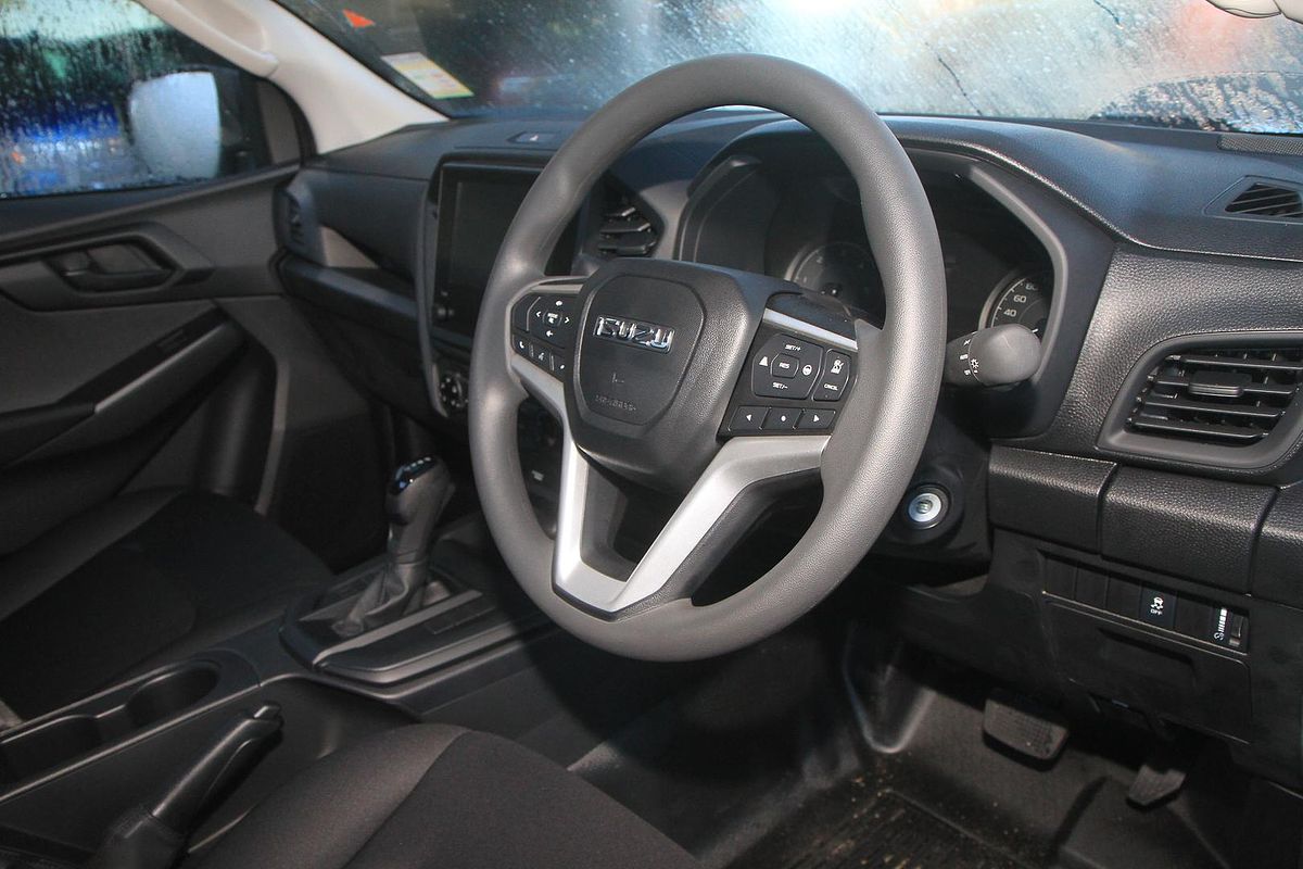 2025 Isuzu D-MAX SX High Ride Rear Wheel Drive