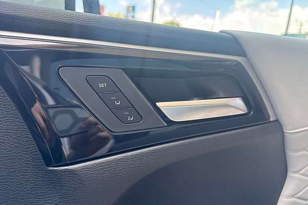 2025 Mitsubishi Outlander Exceed ZM