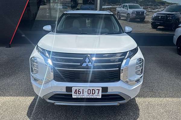 2025 Mitsubishi Outlander Exceed ZM