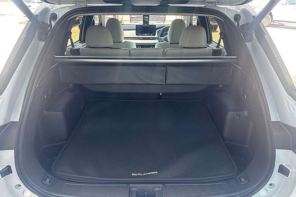 2025 Mitsubishi Outlander Exceed ZM