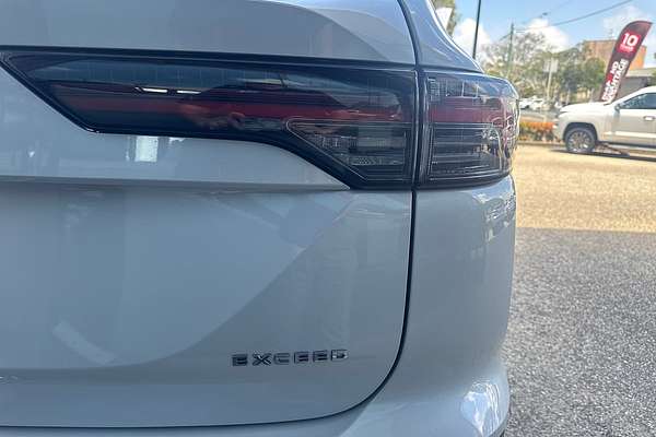 2025 Mitsubishi Outlander Exceed ZM