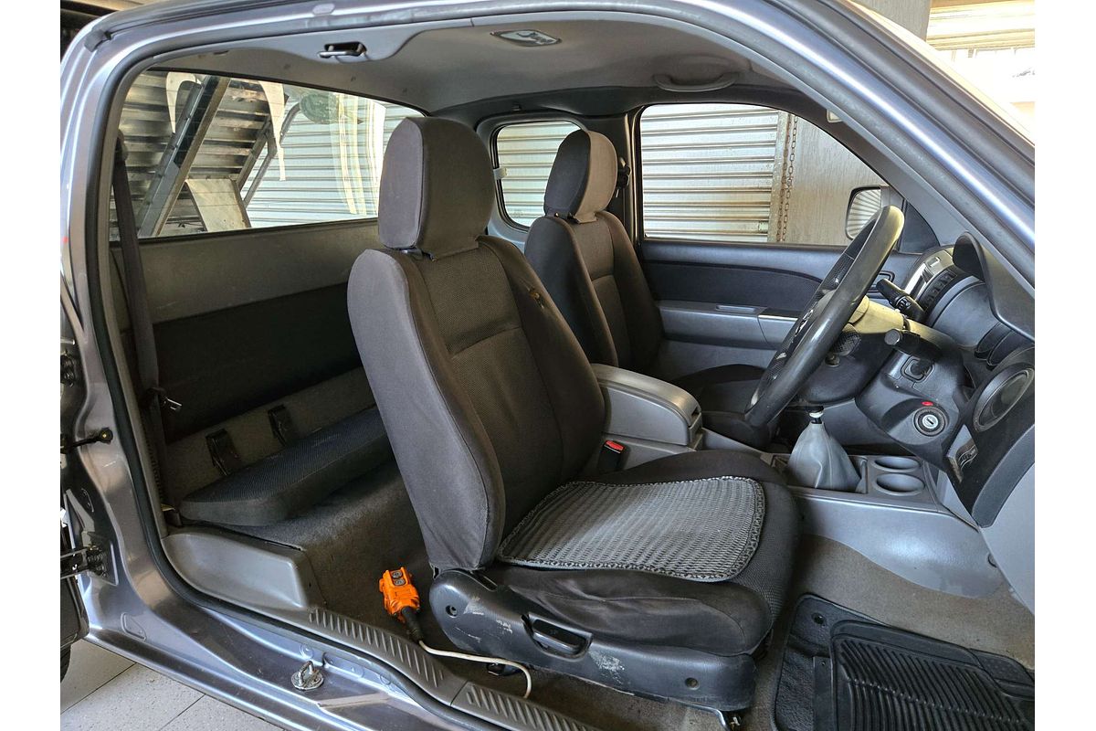 BT-50 09 UPGRADE BOSS B3000 FREESTYLE DX+ 3.0L DT4 DIESEL TURBO F/INJ 5 SP MANUAL C/CHAS