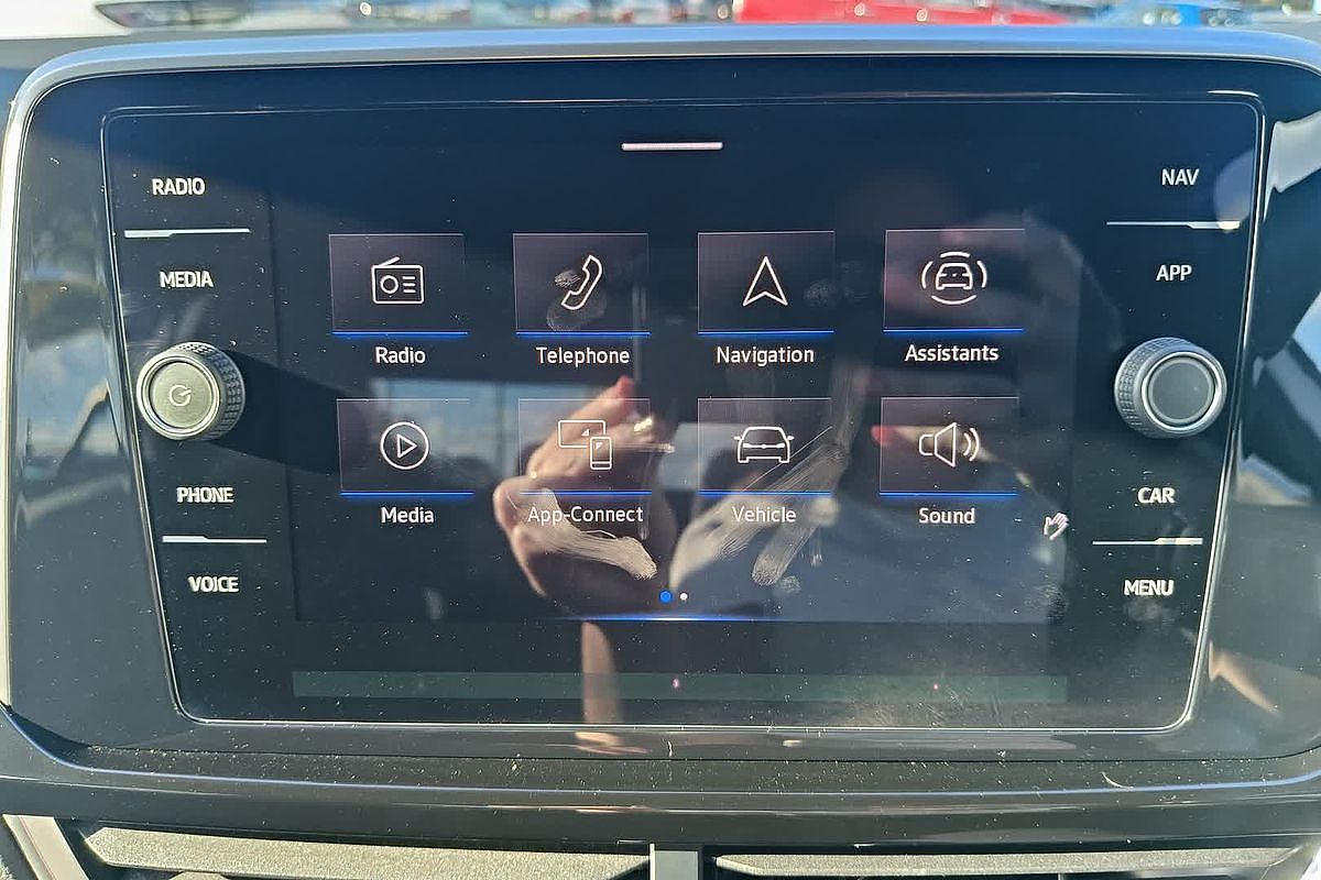 2022 Volkswagen T-Roc 140TSI R-Line D11