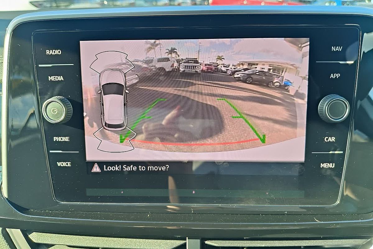 2022 Volkswagen T-Roc 140TSI R-Line D11