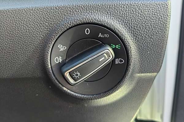 2022 Volkswagen T-Roc 140TSI R-Line D11