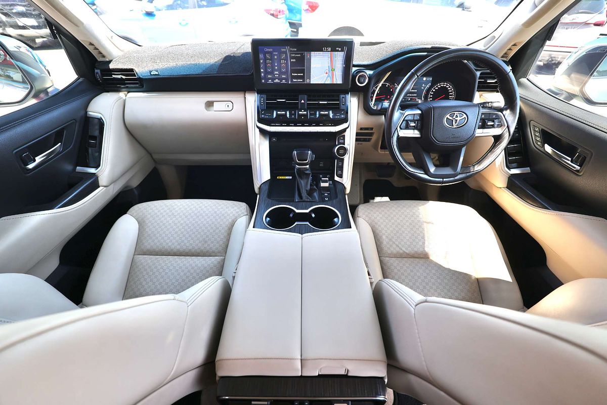 2022 Toyota Landcruiser Sahara ZX FJA300R