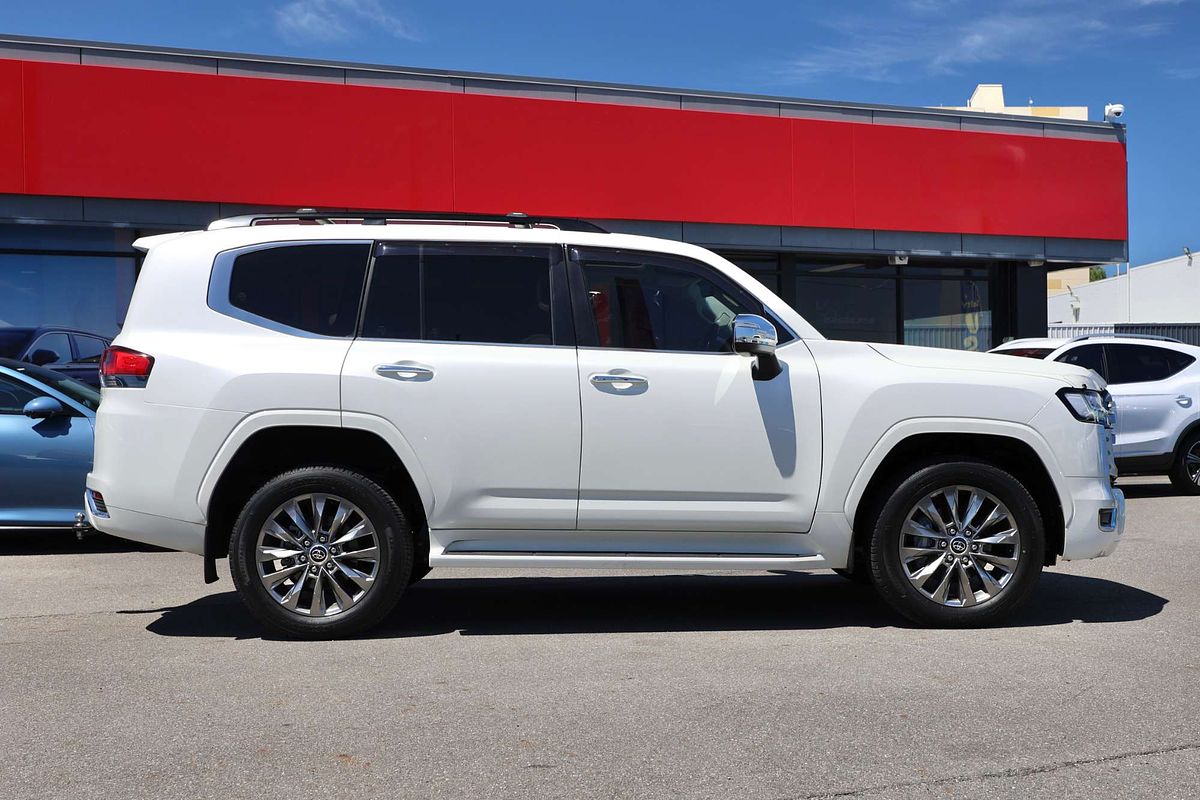 2022 Toyota Landcruiser Sahara ZX FJA300R