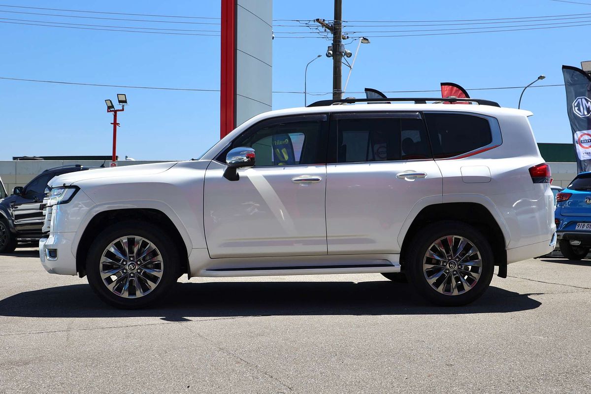 2022 Toyota Landcruiser Sahara ZX FJA300R