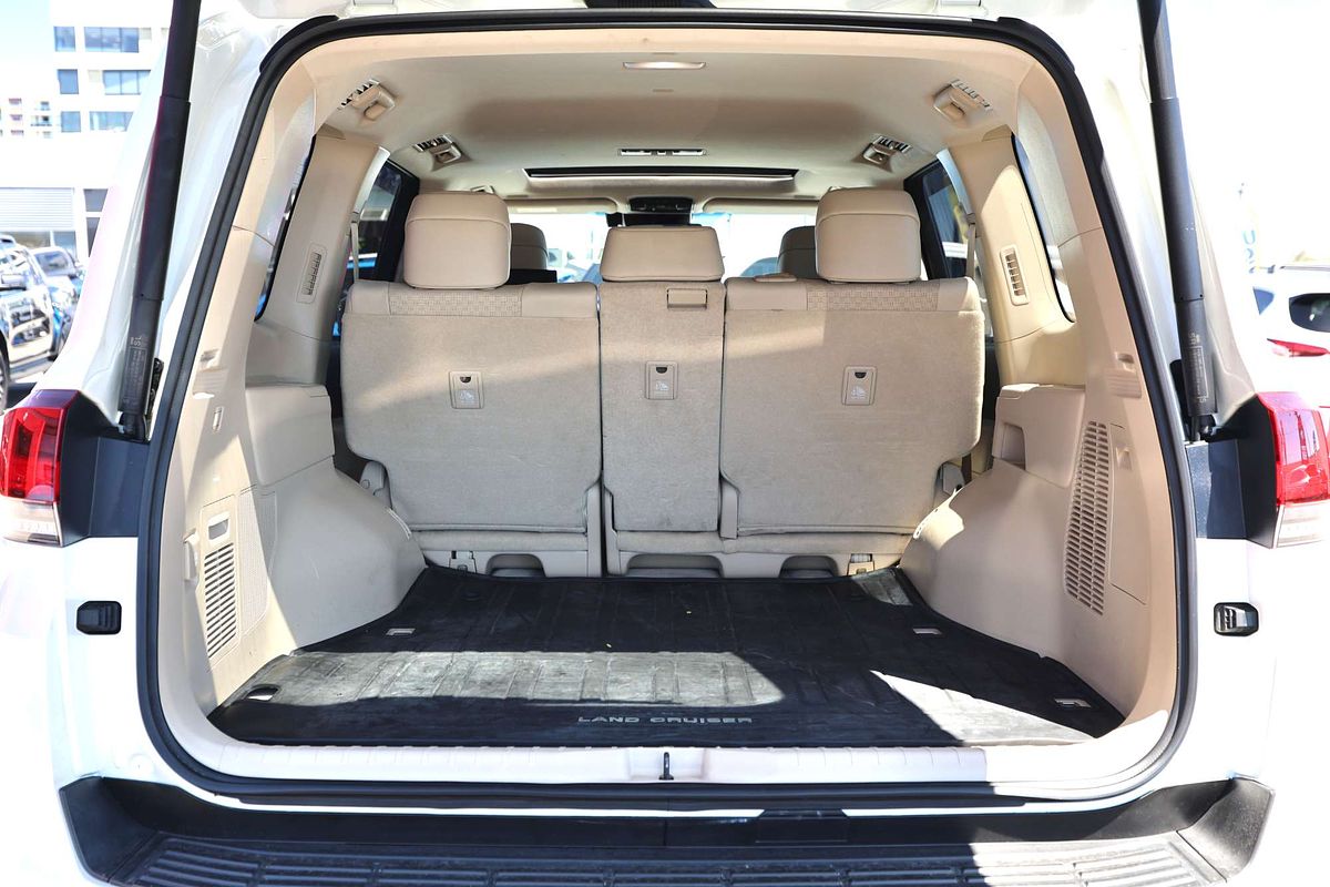 2022 Toyota Landcruiser Sahara ZX FJA300R