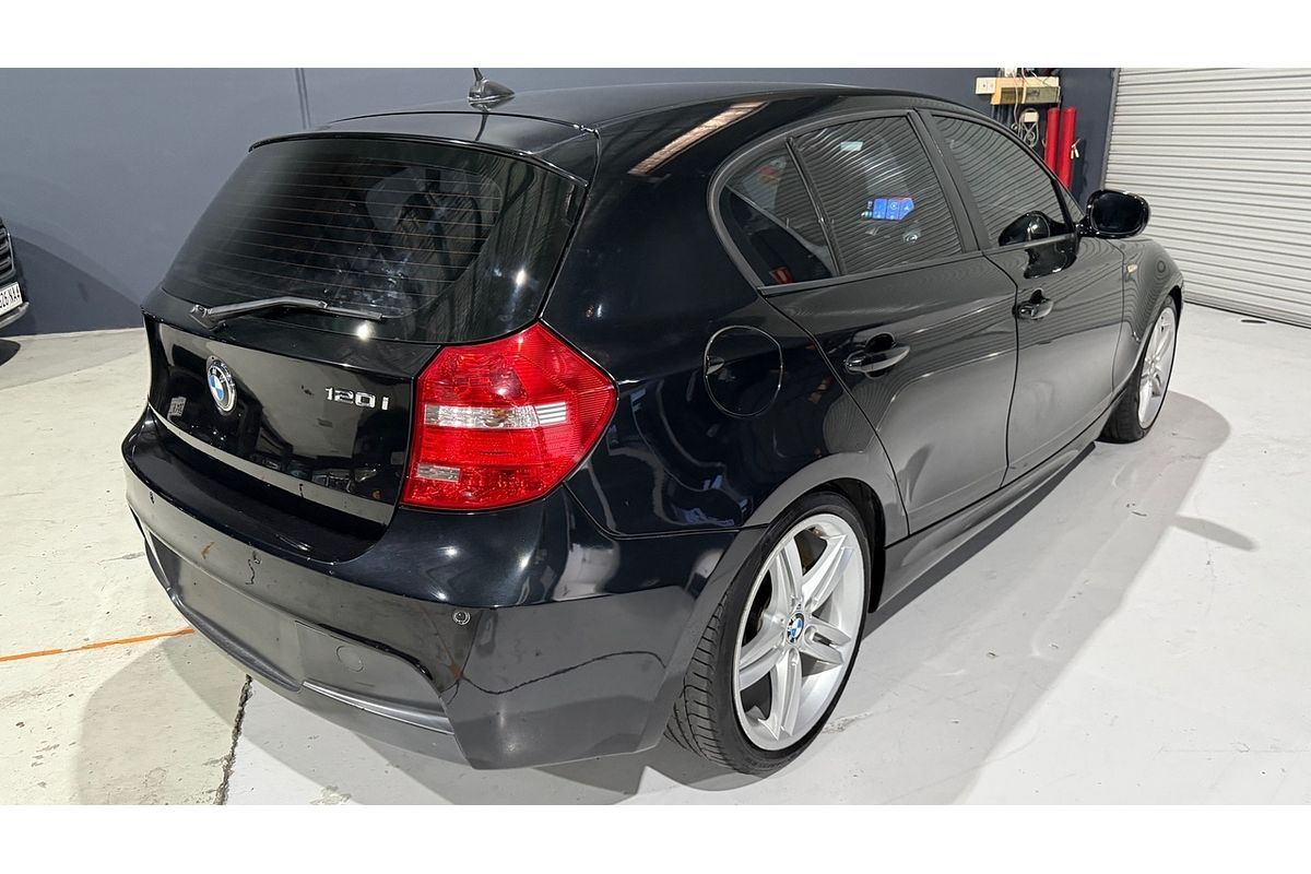 2010 BMW 120i E87 MY11