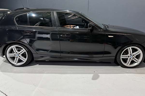 2010 BMW 120i E87 MY11