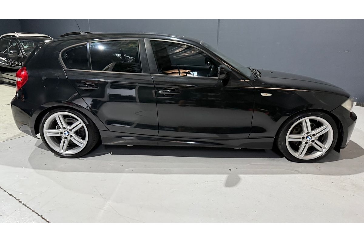 2010 BMW 120i E87 MY11