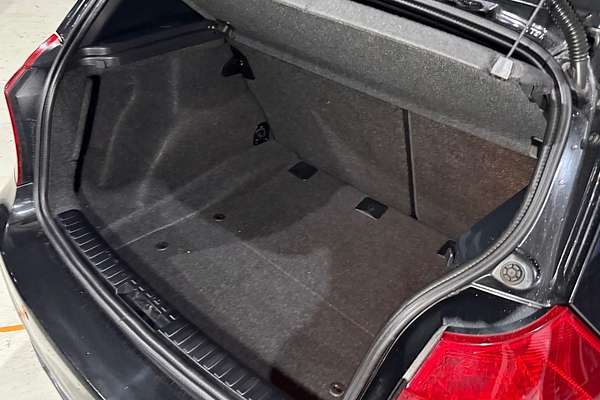 2010 BMW 120i E87 MY11