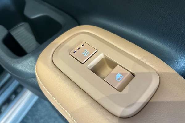 2025 Hyundai Santa Fe Hybrid Calligraphy MX5.V1