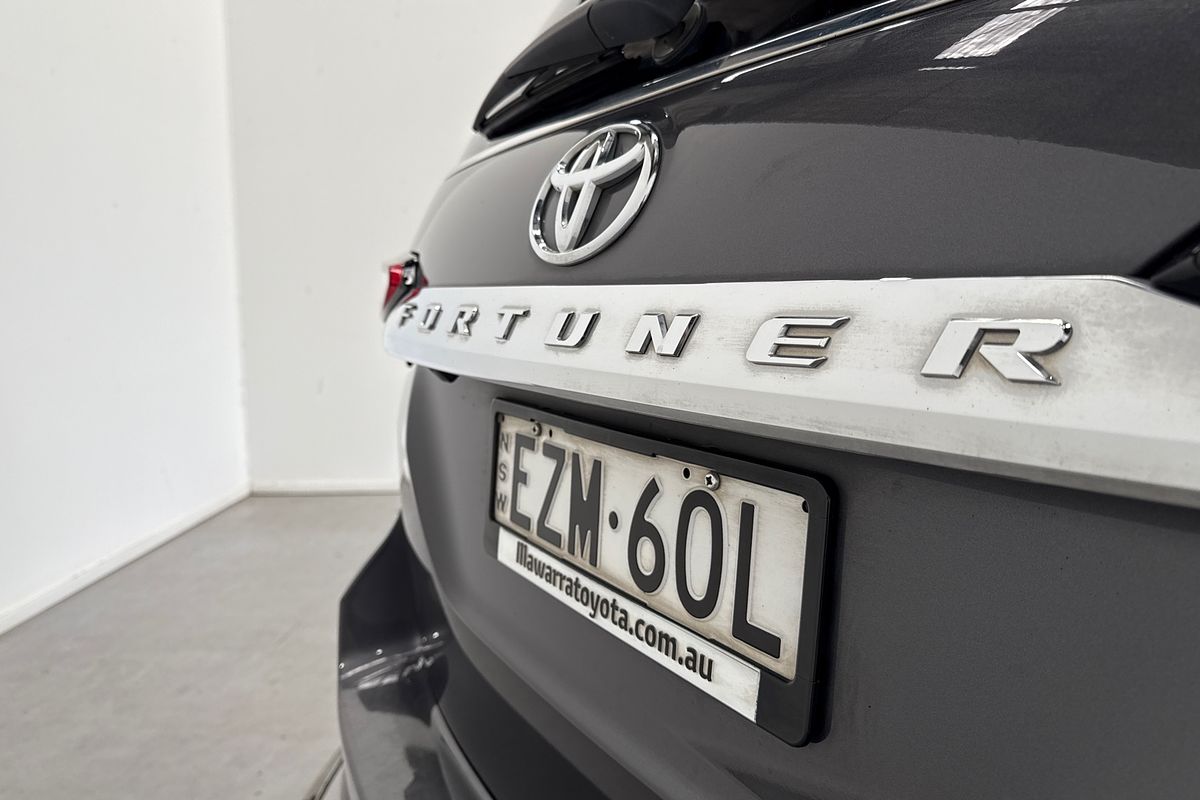 2023 Toyota Fortuner Crusade GUN156R