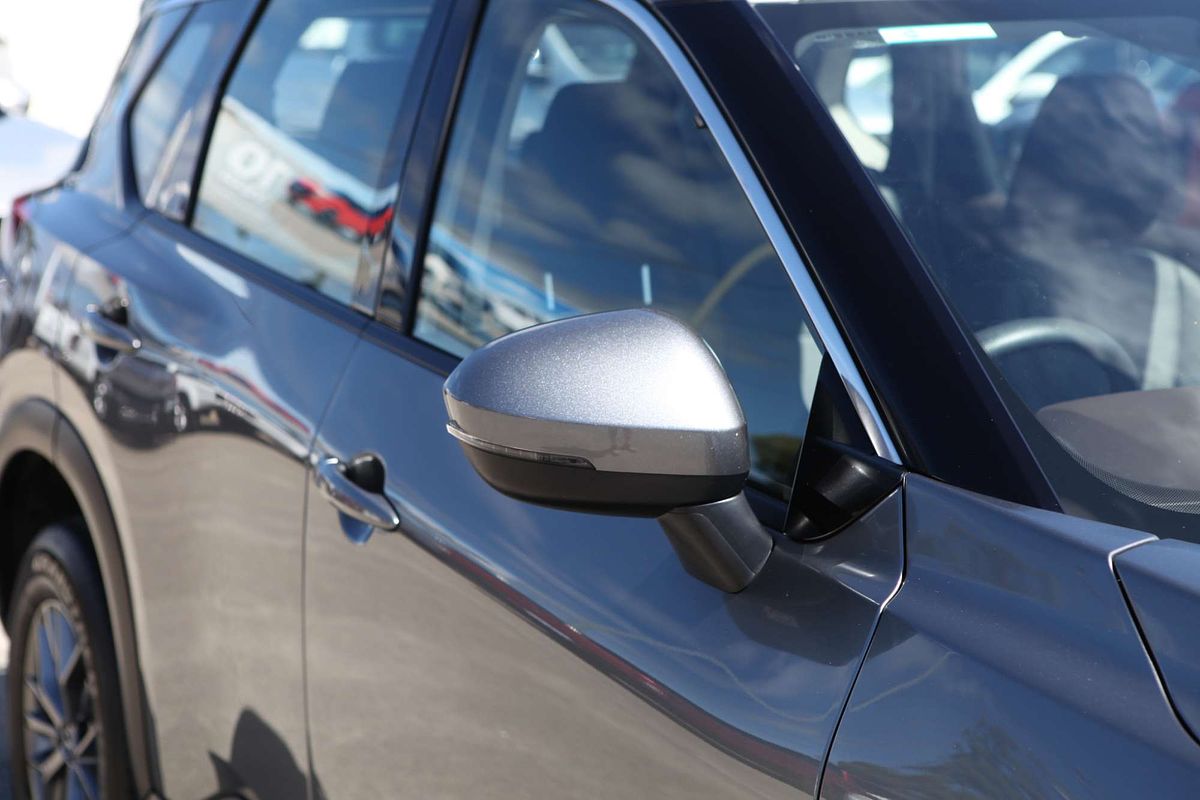 2024 Nissan X-TRAIL ST T33