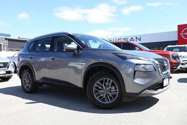 2024 Nissan X-TRAIL ST T33