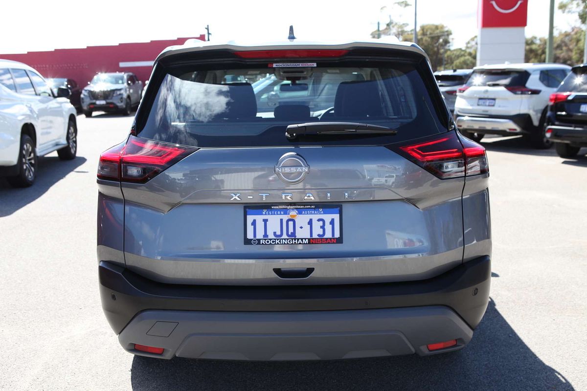 2024 Nissan X-TRAIL ST T33