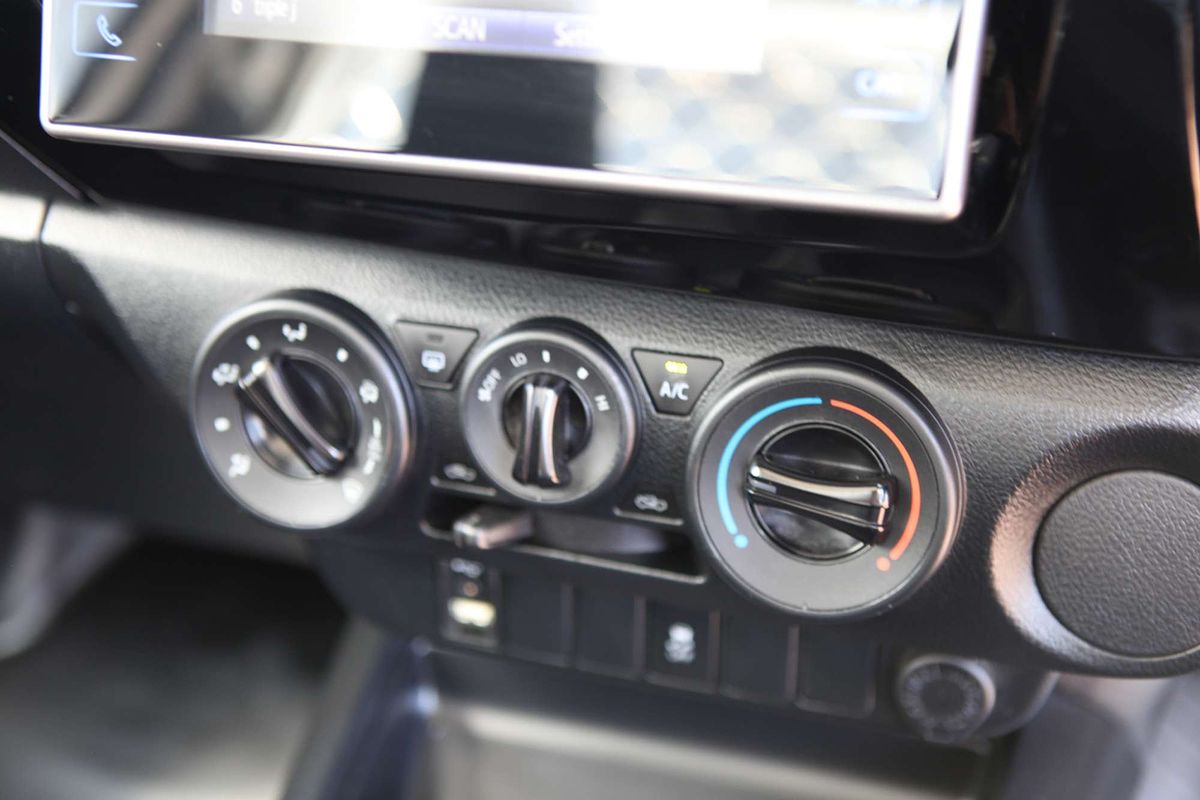 2018 Toyota Hilux Workmate TGN121R Rear Wheel Drive