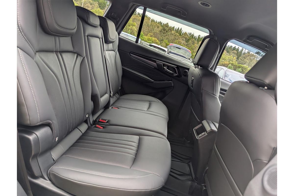 2025 Isuzu MU-X LS-T