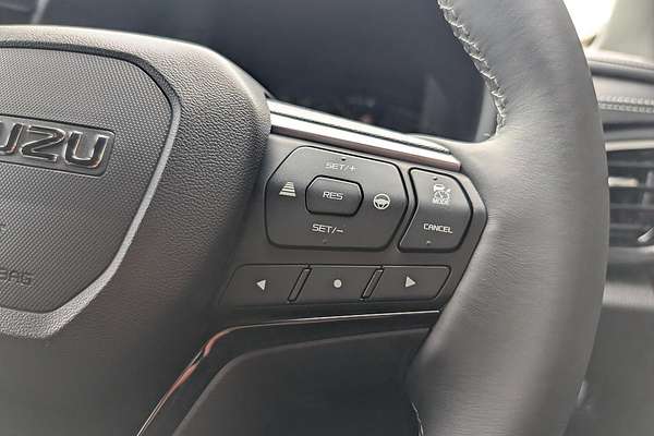 2025 Isuzu MU-X LS-T