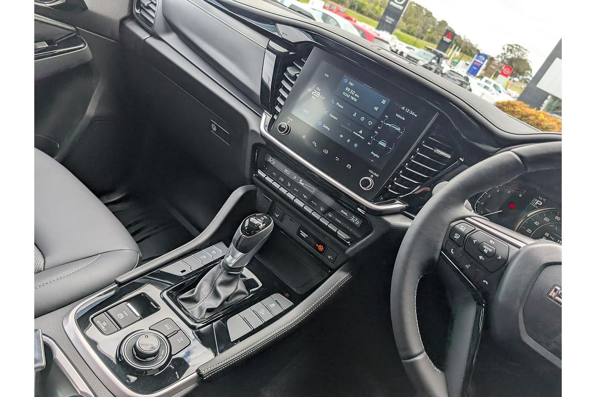 2025 Isuzu MU-X LS-T