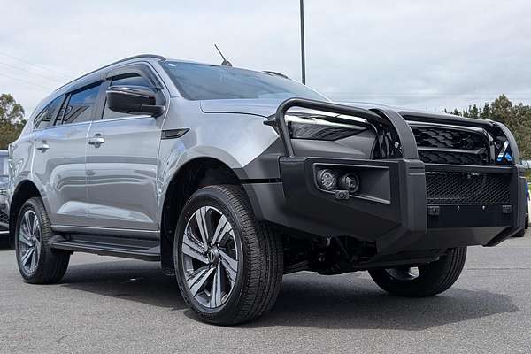 2025 Isuzu MU-X LS-T