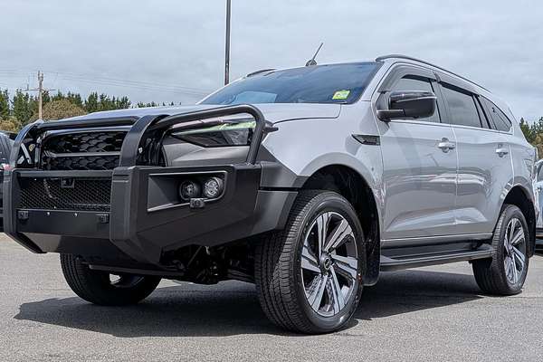 2025 Isuzu MU-X LS-T