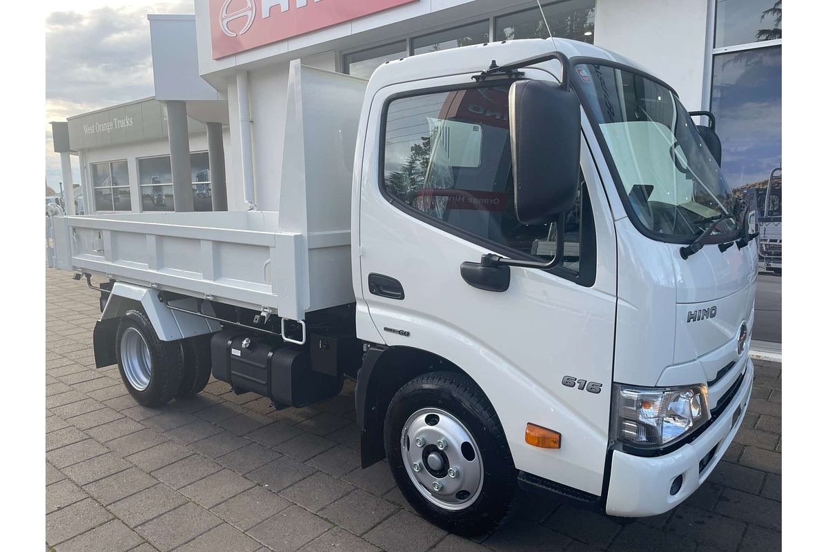 2025 Hino 300 Series 616