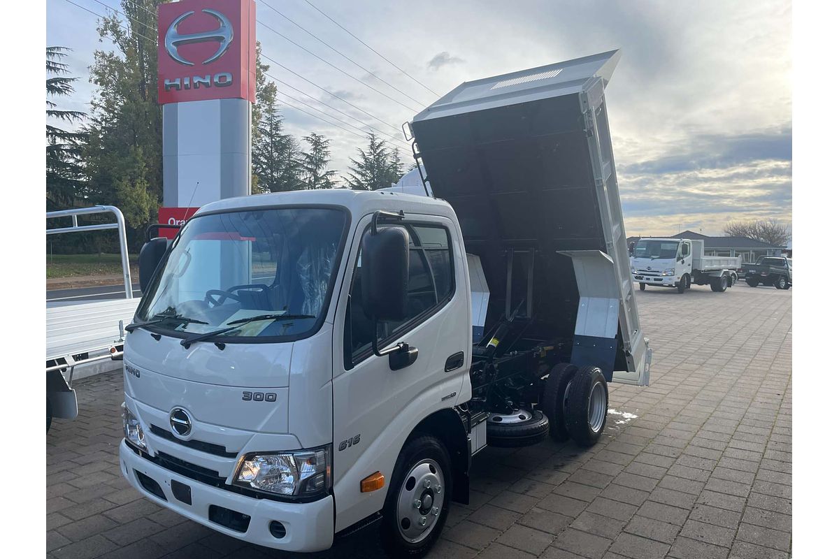 2025 Hino 300 Series 616