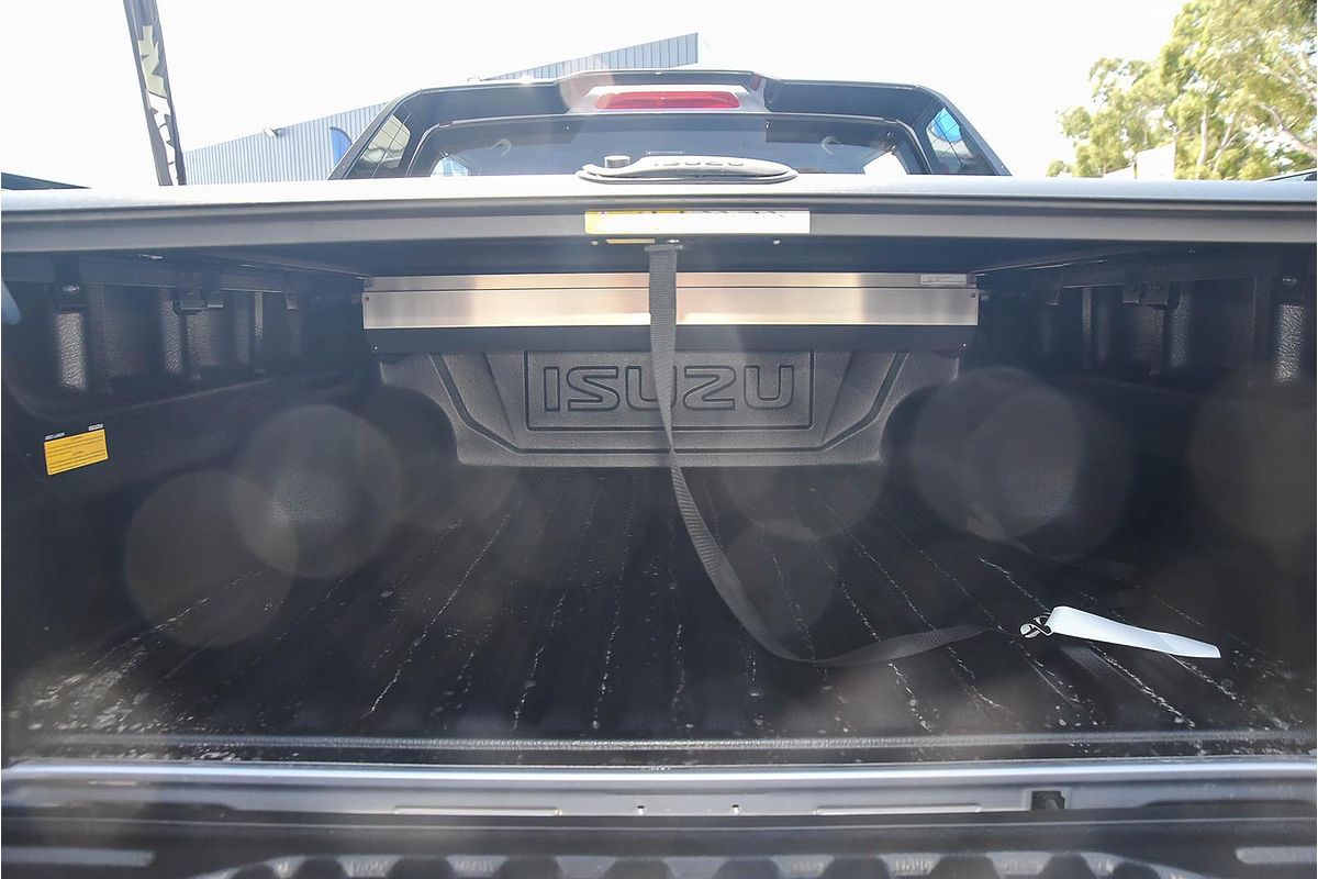 2025 Isuzu D-MAX X-TERRAIN 4X4