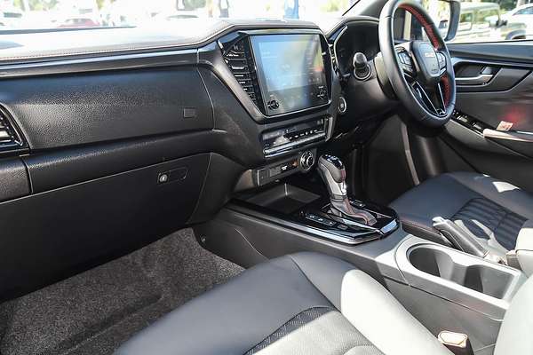 2025 Isuzu D-MAX X-TERRAIN 4X4