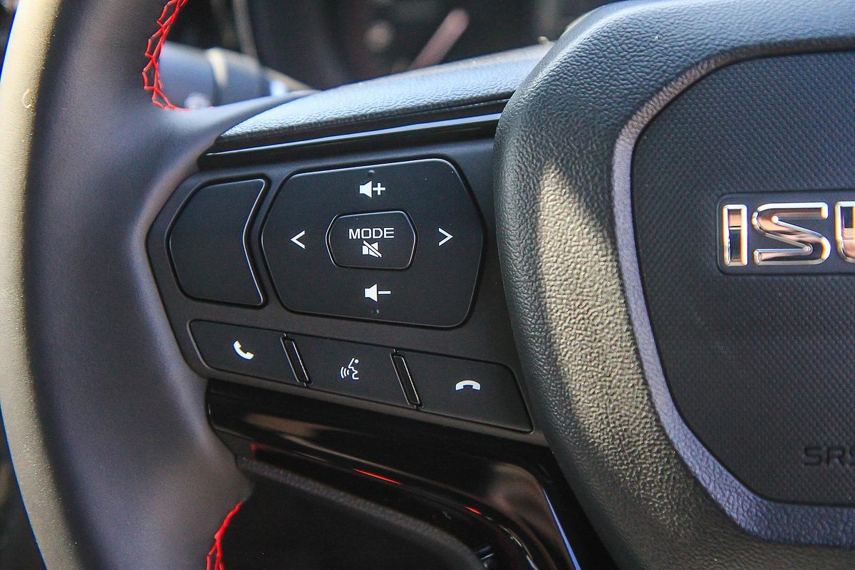 2025 Isuzu D-MAX X-TERRAIN 4X4