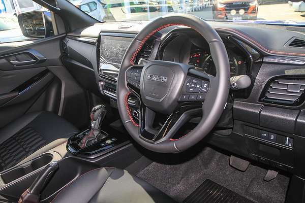 2025 Isuzu D-MAX X-TERRAIN 4X4