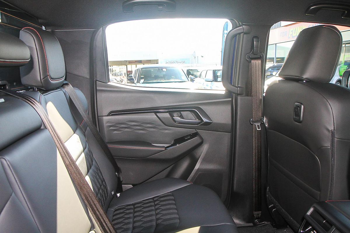 2025 Isuzu D-MAX X-TERRAIN 4X4