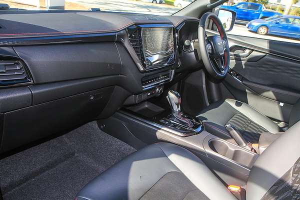 2025 Isuzu D-MAX X-TERRAIN 4X4