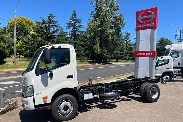 2025 Hino 300 Series 921 4400 WIDE XJC740R MY20 REAR WHEEL DRIVE