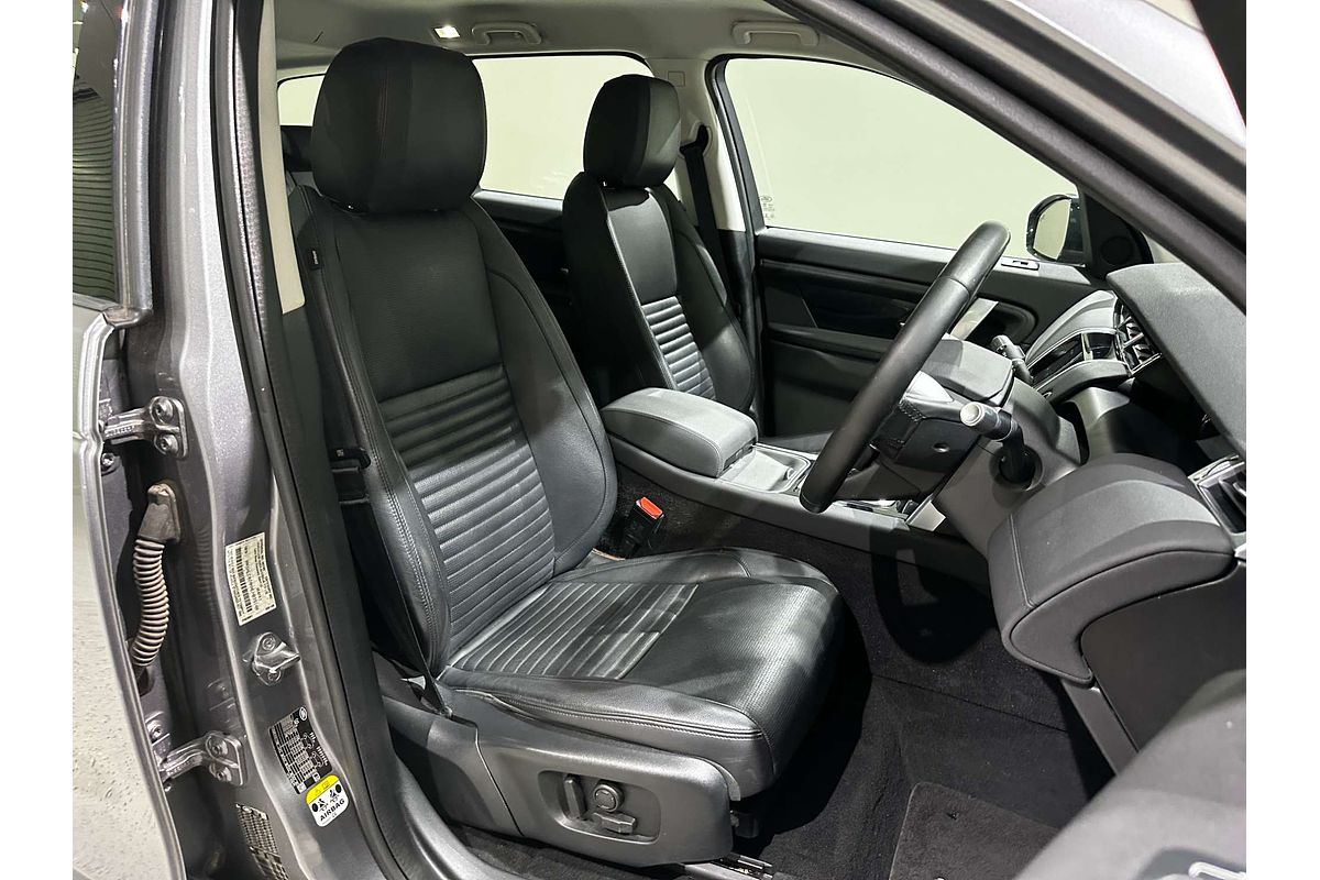 2019 Land Rover Discovery Sport D150 S L550