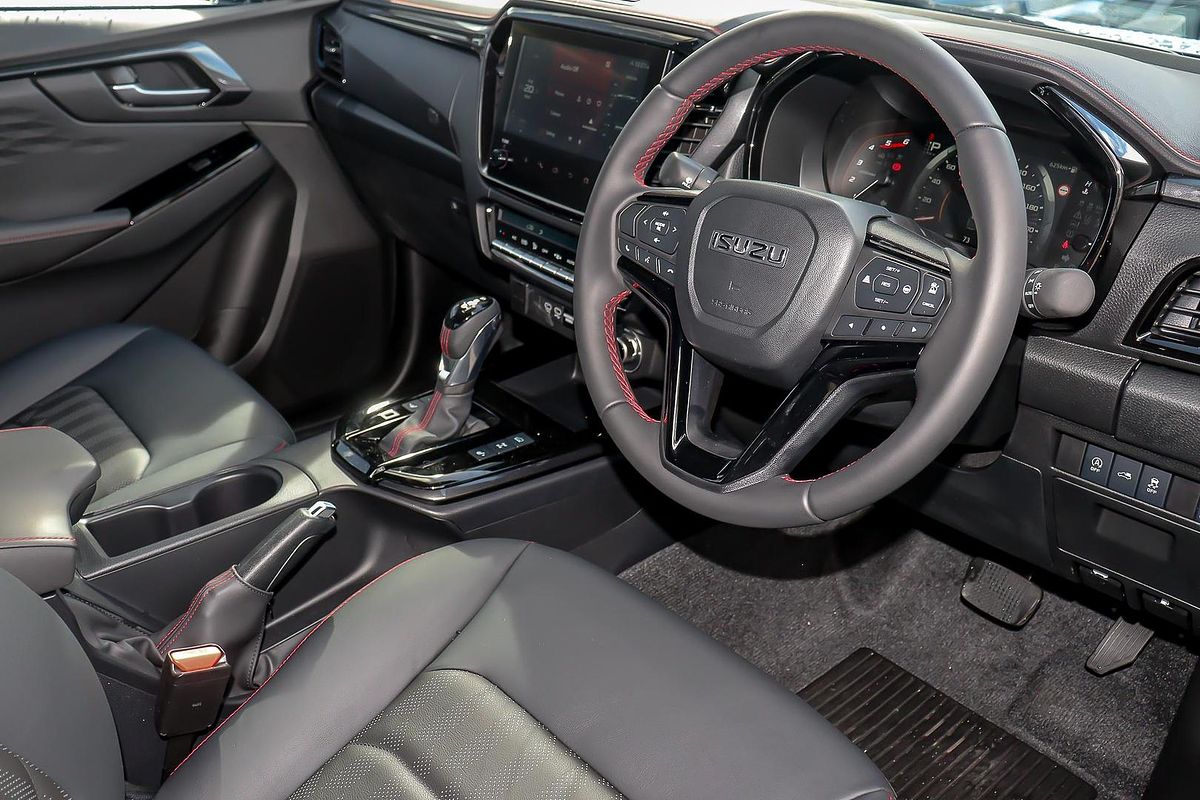 2025 Isuzu D-MAX X-TERRAIN 4X4