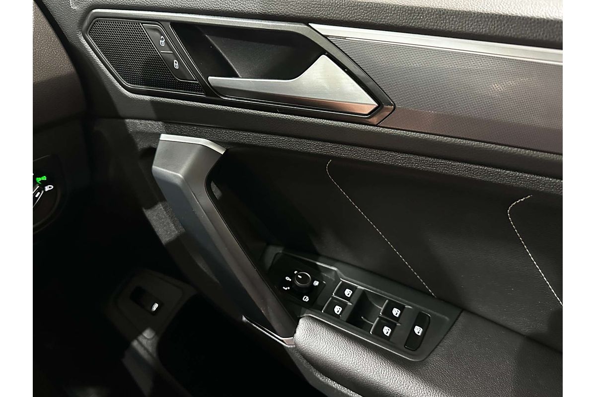 2017 Volkswagen Tiguan 140TDI Highline 5N