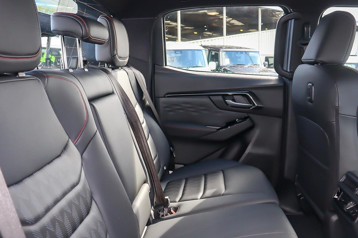 2025 Isuzu D-MAX X-TERRAIN 4X4