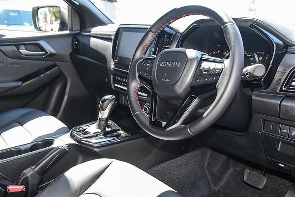 2025 Isuzu D-MAX X-TERRAIN 4X4