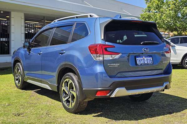 2022 Subaru Forester 2.5i-S S5