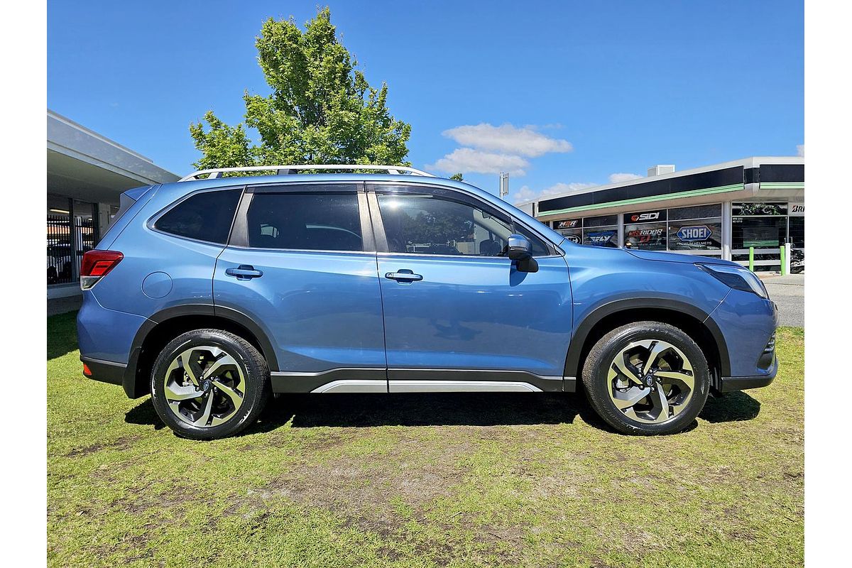 2022 Subaru Forester 2.5i-S S5