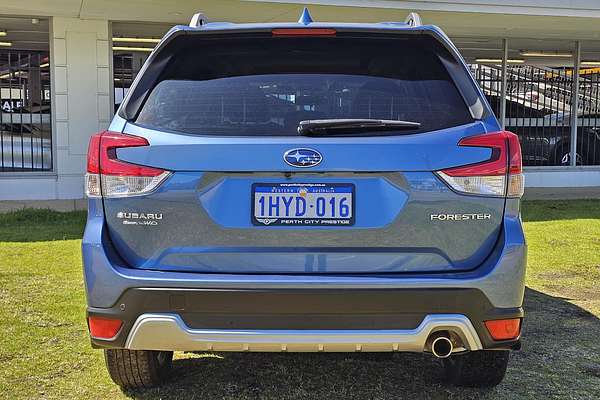 2022 Subaru Forester 2.5i-S S5
