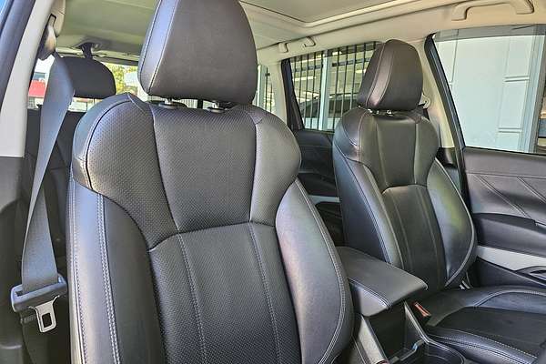 2022 Subaru Forester 2.5i-S S5