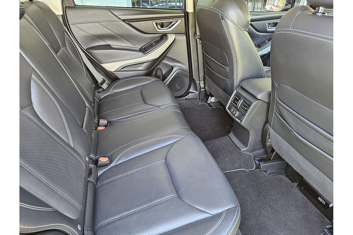 2022 Subaru Forester 2.5i-S S5